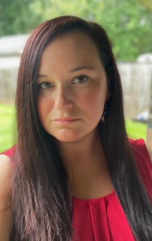 Janine Smith headshot